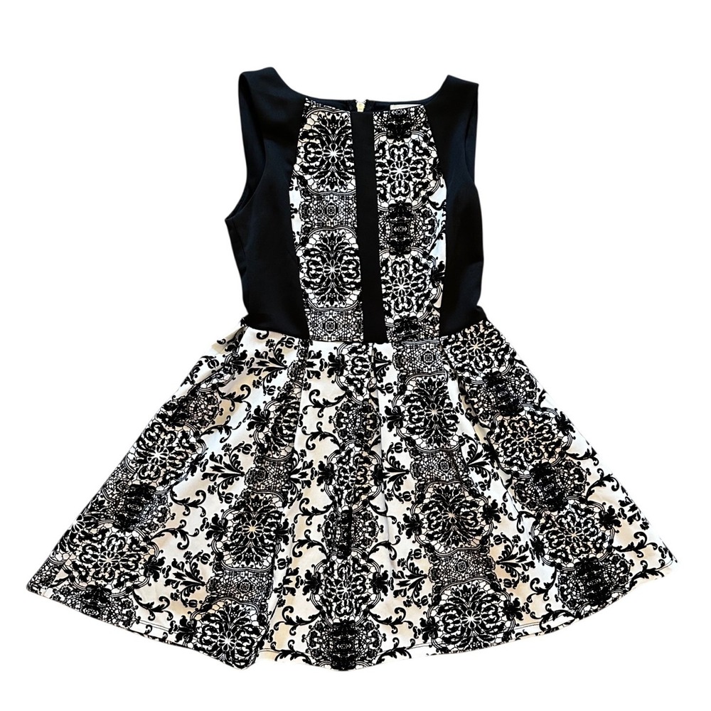 Emerald Sundae Black White Damask Print Fit & Flare‎ Mini Dress Size 3